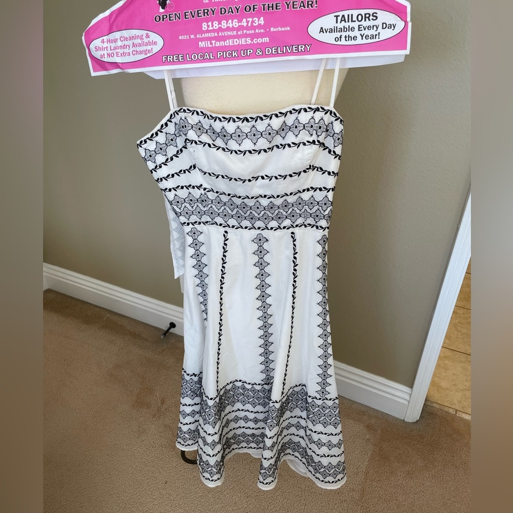 BCBG Maxazria sundress - size Small